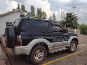Toyota Land Cruiser Prado 2.7 16V 3dr 1997 Black