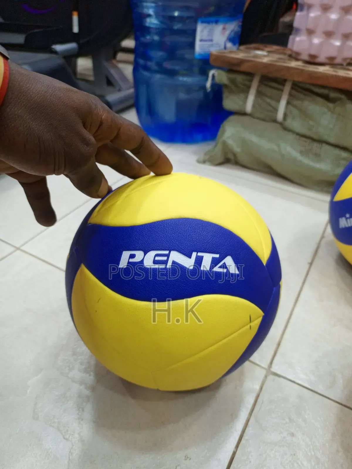 Penta Tubeless Volleyball