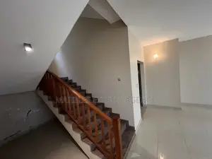 9bdrm House in Mbuya, Central Division for rent