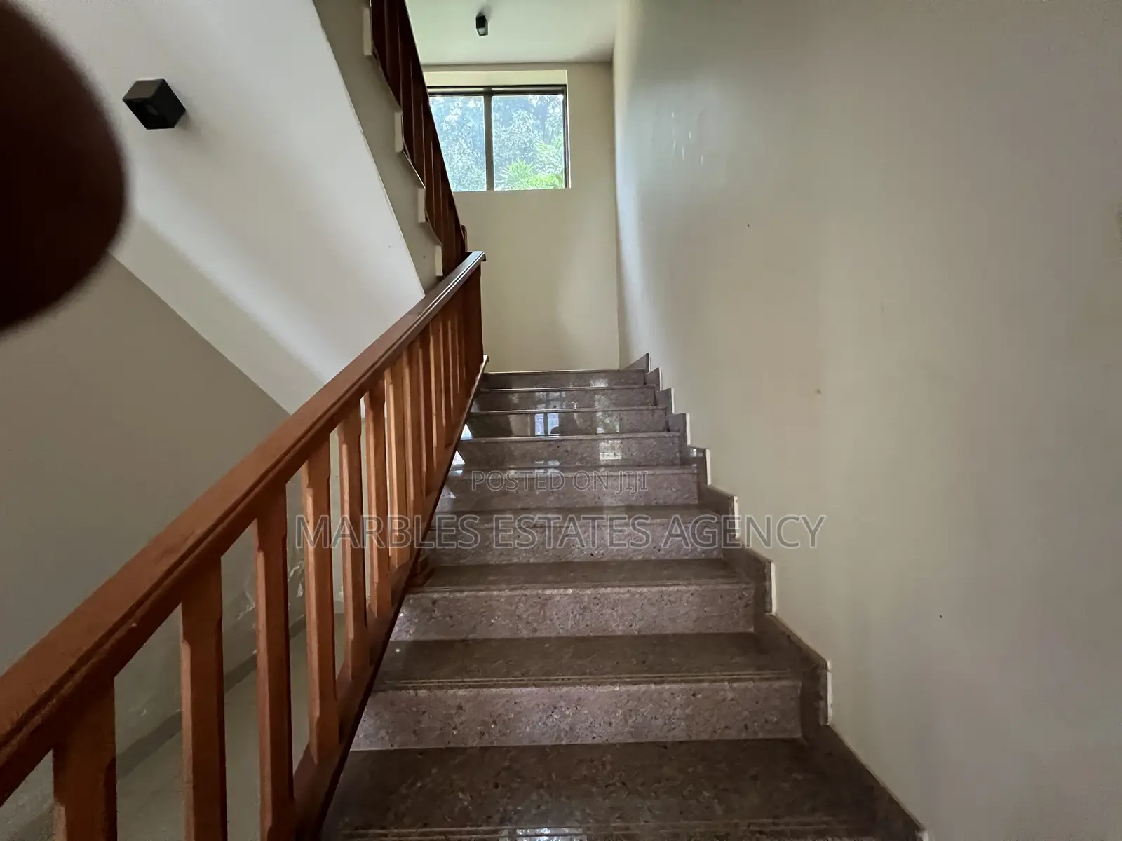 9bdrm House in Mbuya, Central Division for rent