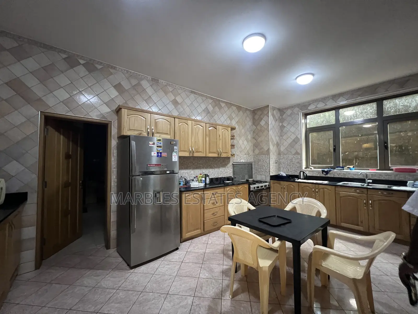 9bdrm House in Mbuya, Central Division for rent