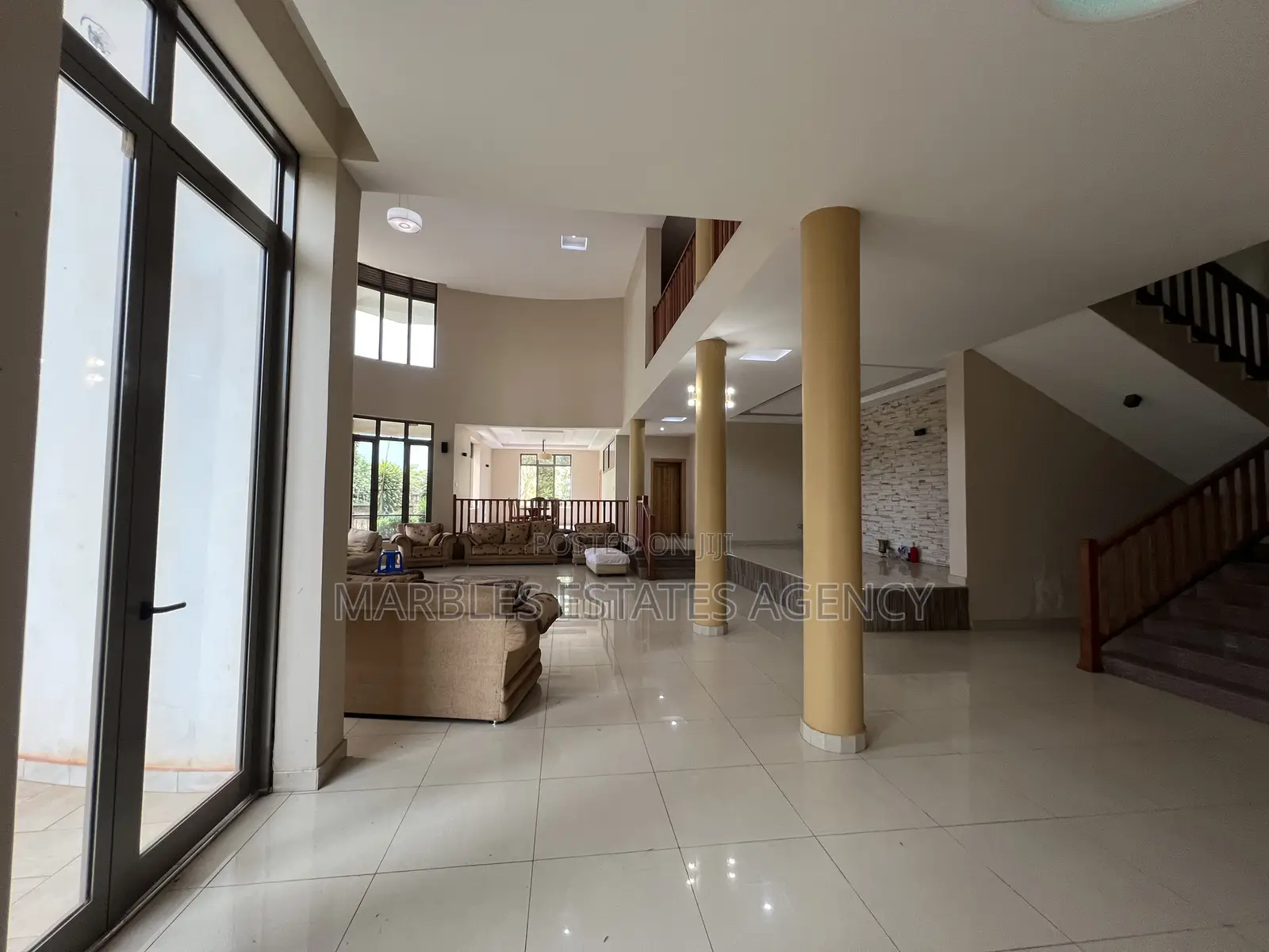 9bdrm House in Mbuya, Central Division for rent