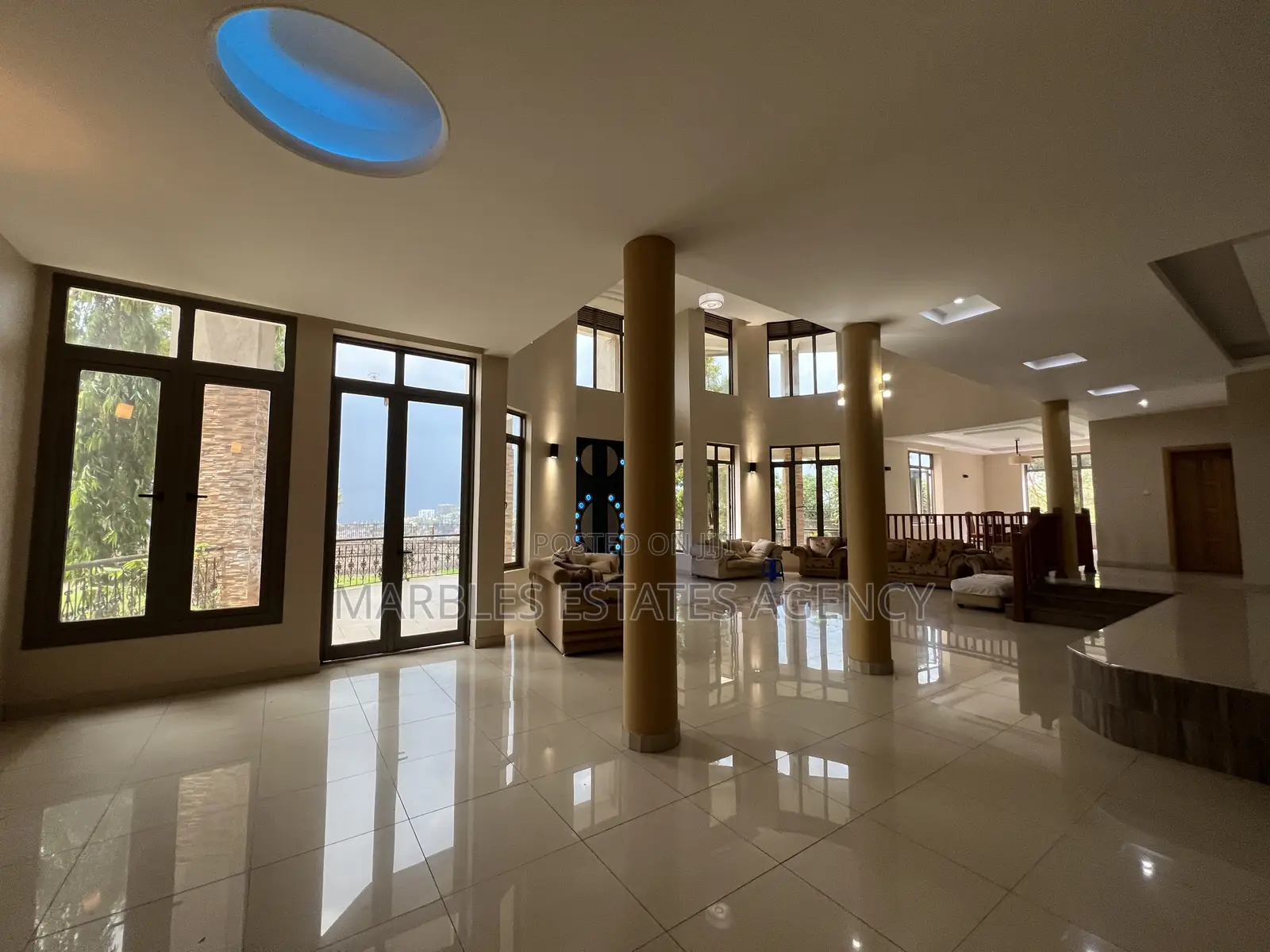 9bdrm House in Mbuya, Central Division for rent