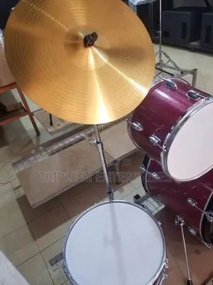 Tama Drum Set