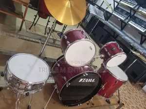 Tama Drum Set