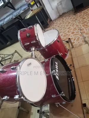 Tama Drum Set