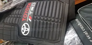 Soft Rubber Toyota Car Carpets/ Floor Mats