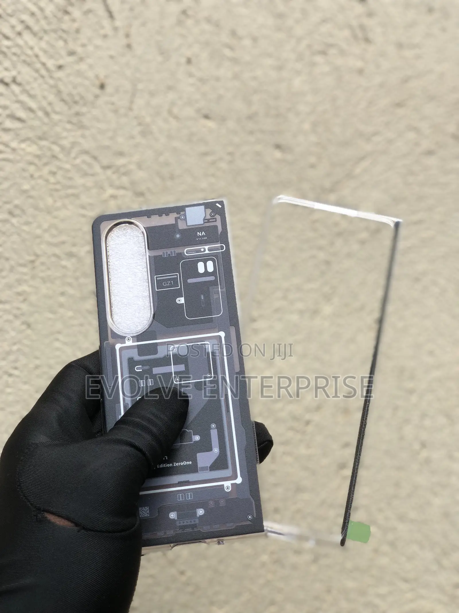 Spigen Samsung Galaxy Z Fold 4 Protective Phone Case