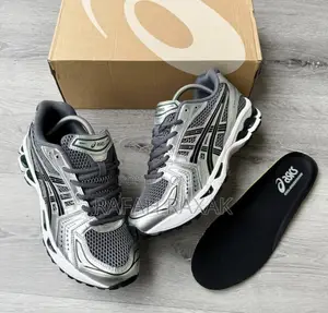 Original Classic Sliver/Gray Asics Gel-Kayano 14 Sneakers