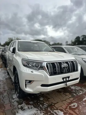 Toyota Land Cruiser Prado 2.8 2020 White