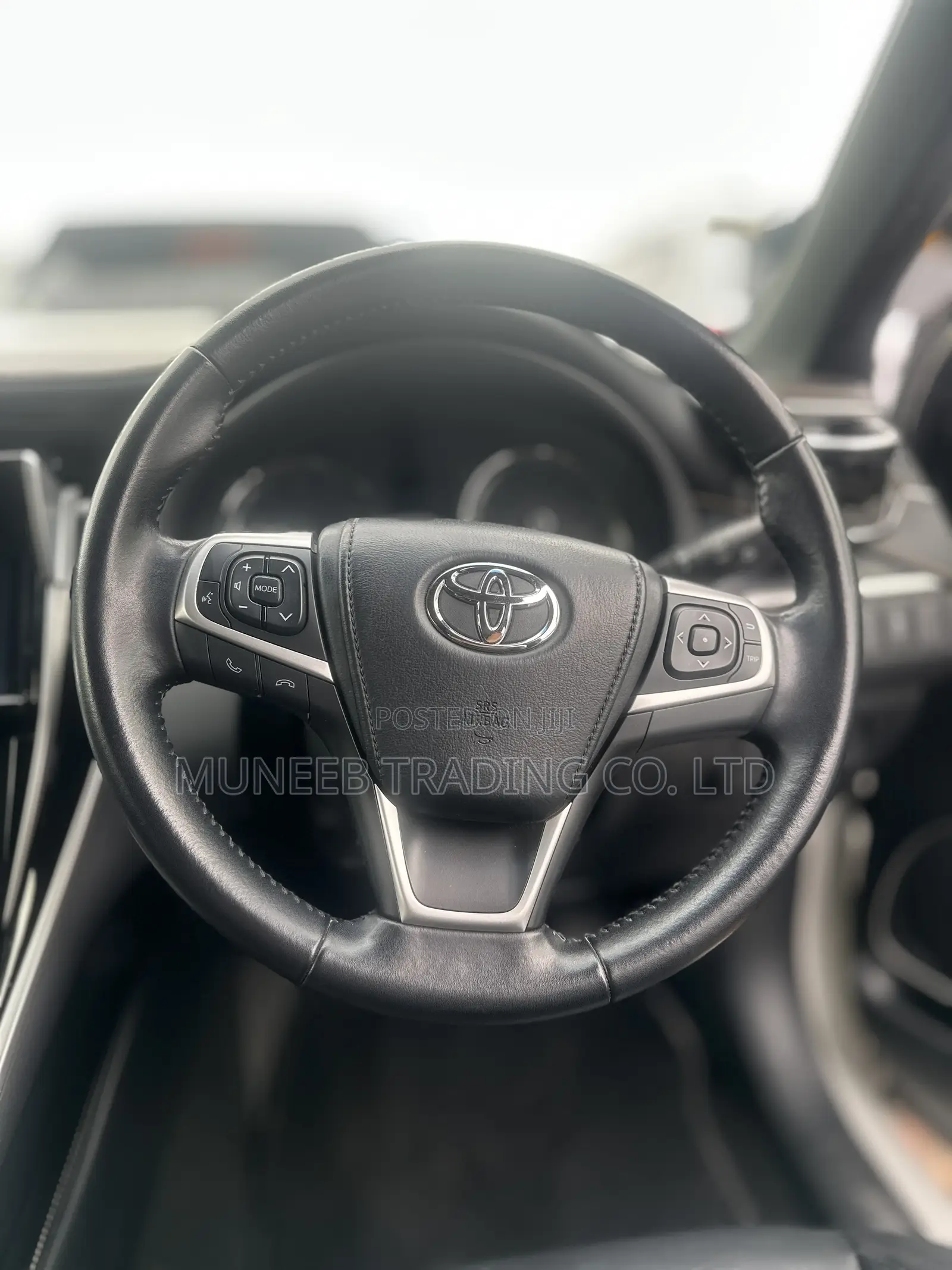 Toyota Harrier 2.0 2016 White