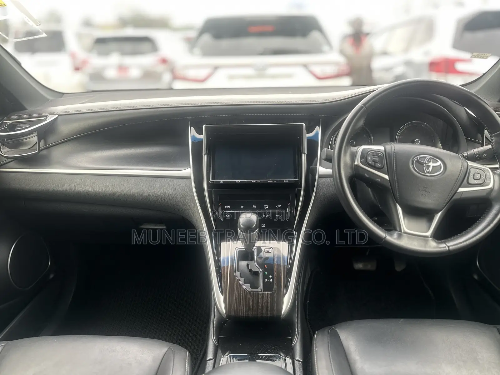 Toyota Harrier 2.0 2016 White