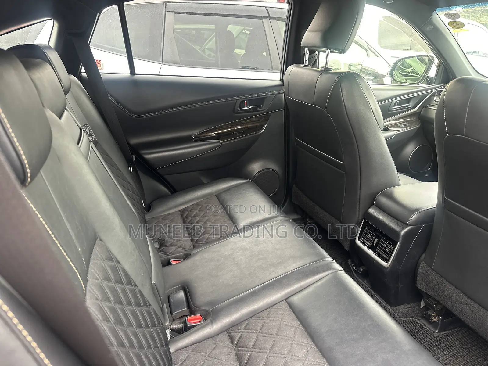 Toyota Harrier 2.0 2016 White