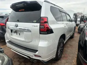 Toyota Land Cruiser Prado 2.7 2020 White
