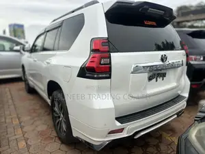 Toyota Land Cruiser Prado 2.7 2020 White