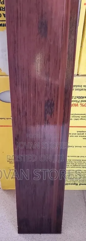 Photo - Skarting Wall Tile