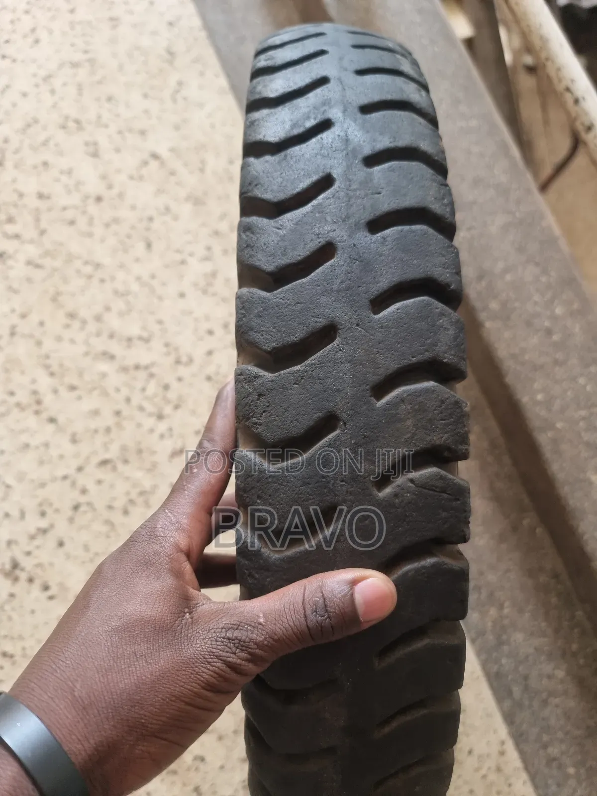 5.00 - 16 Used Tyres for Dumper .