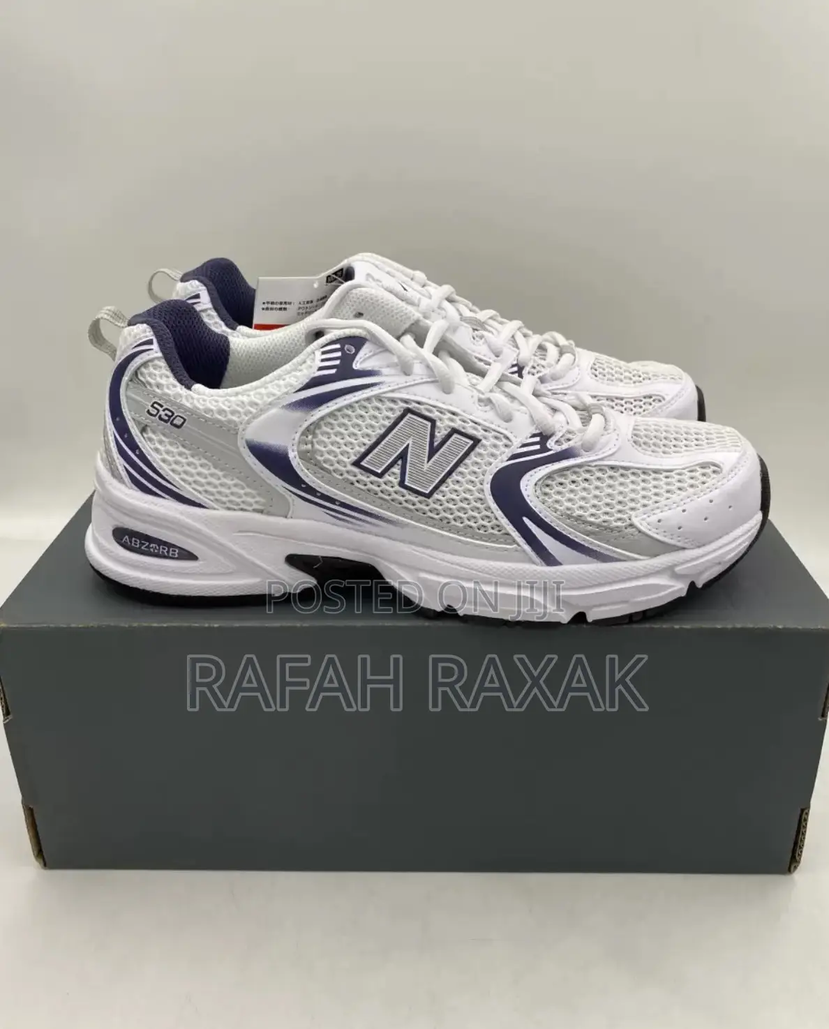 Original White/Navy New Balance 530 Running Sneakers