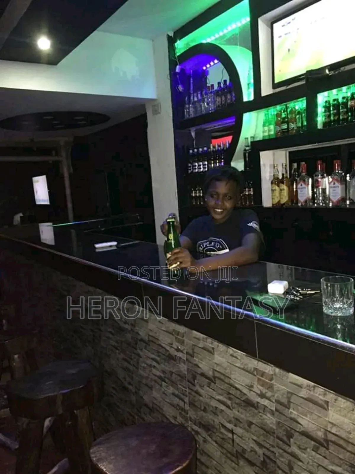 Female Bartenders Are Needed to Work in Nansana