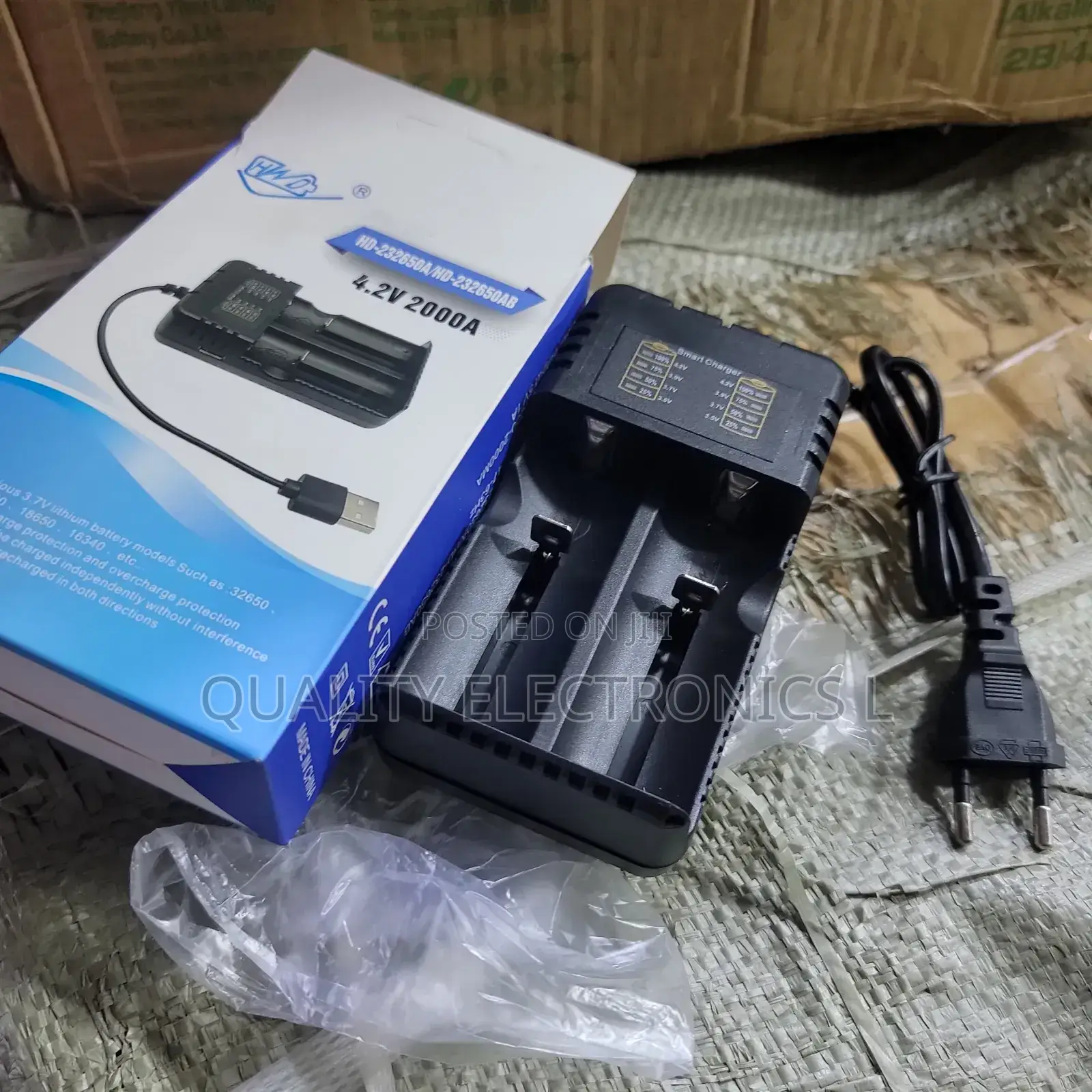 Smart Charger for 3.5, 3.7, 3.9 and 4.2v