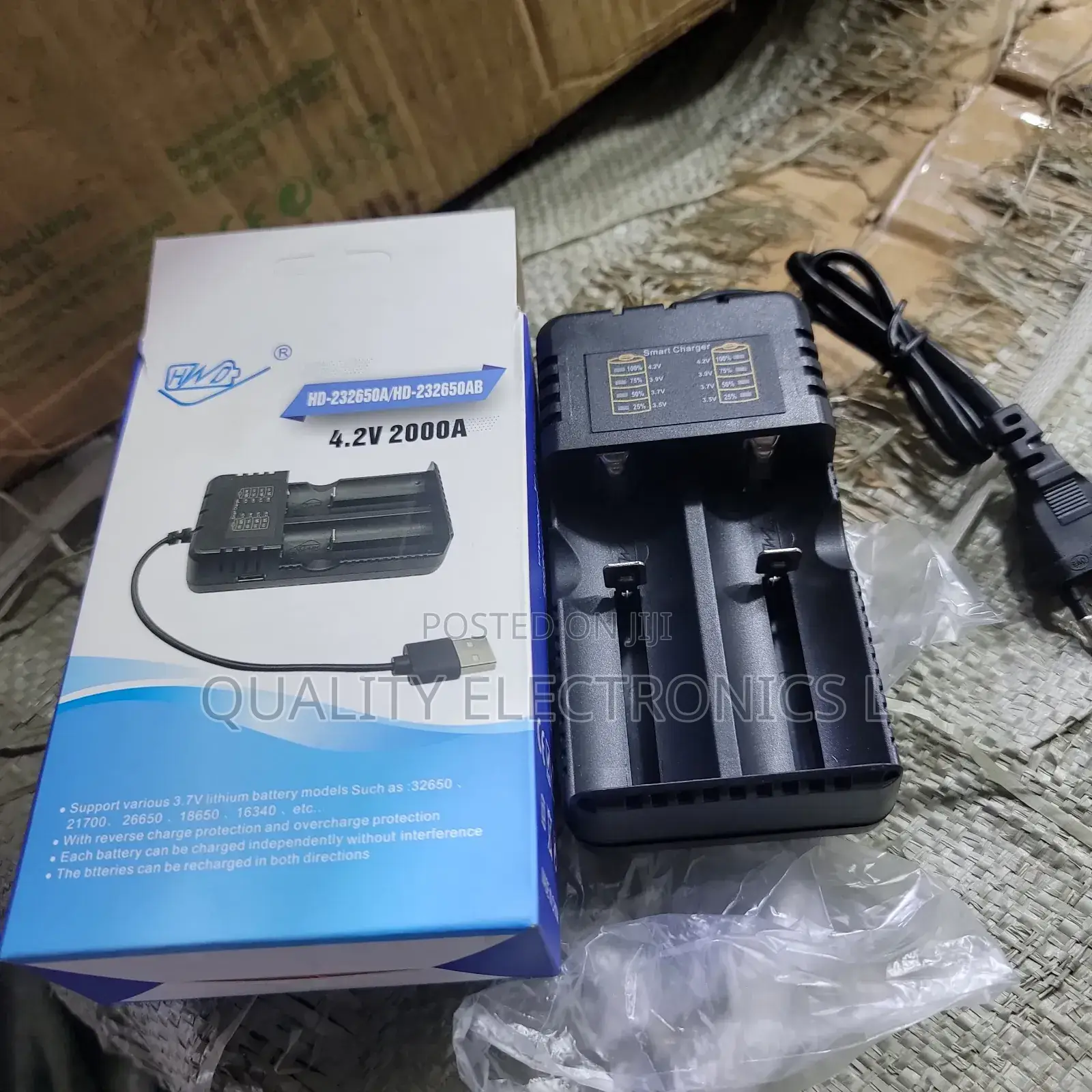 Smart Charger for 3.5, 3.7, 3.9 and 4.2v