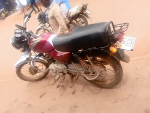 Bajaj Boxer 2024 Red