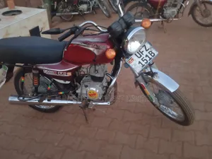 Bajaj Boxer 100 2024 Red