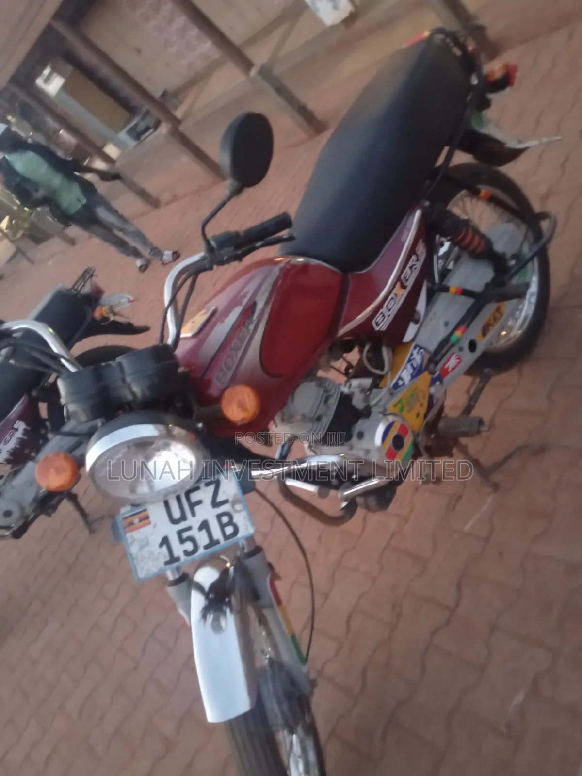 Bajaj Boxer 100 2024 Red