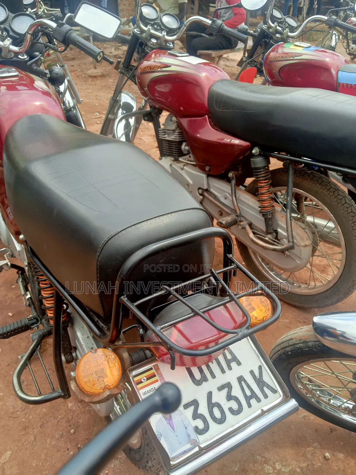 Bajaj Boxer 2025 Red