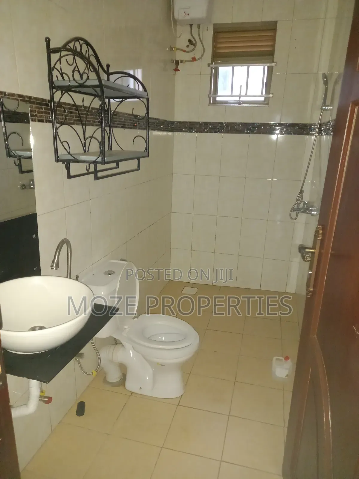 2bdrm Bungalow in Kira Nsasa, Central Division for rent
