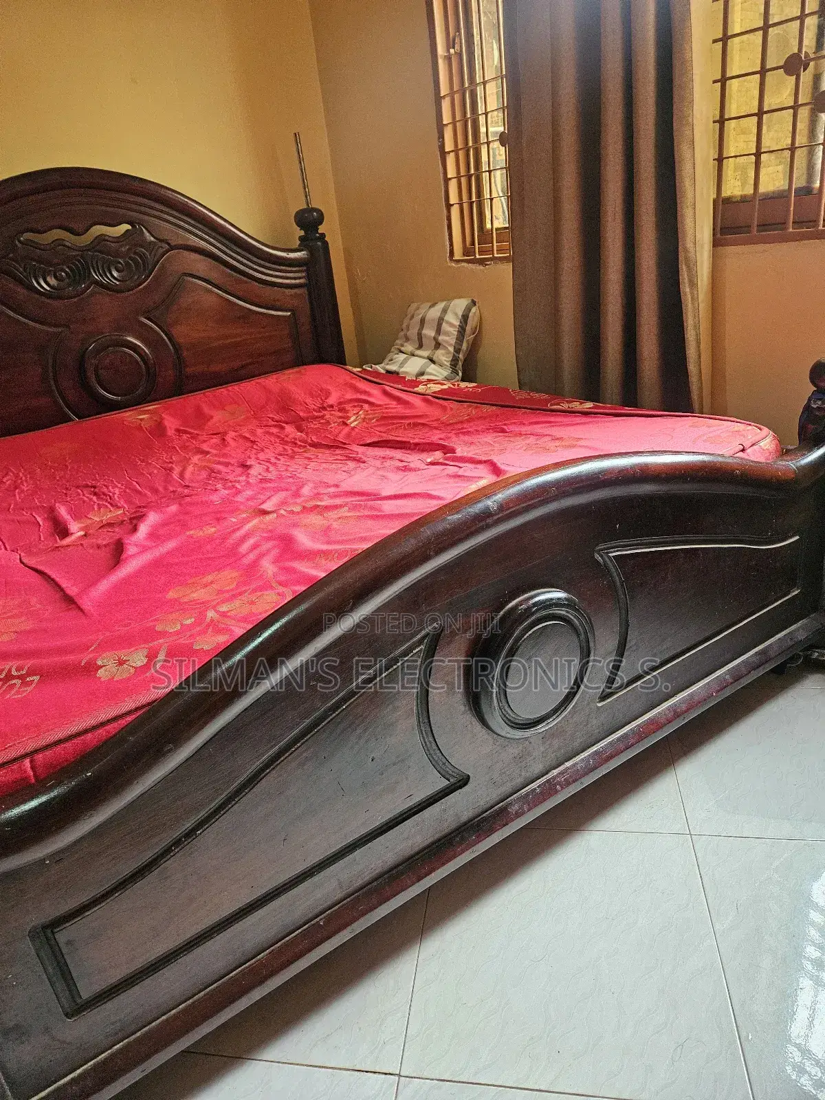 Used 6 by 5 Bed With Used Mattress