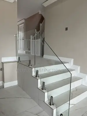 Glass Balicade