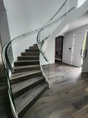 Glass Balicade