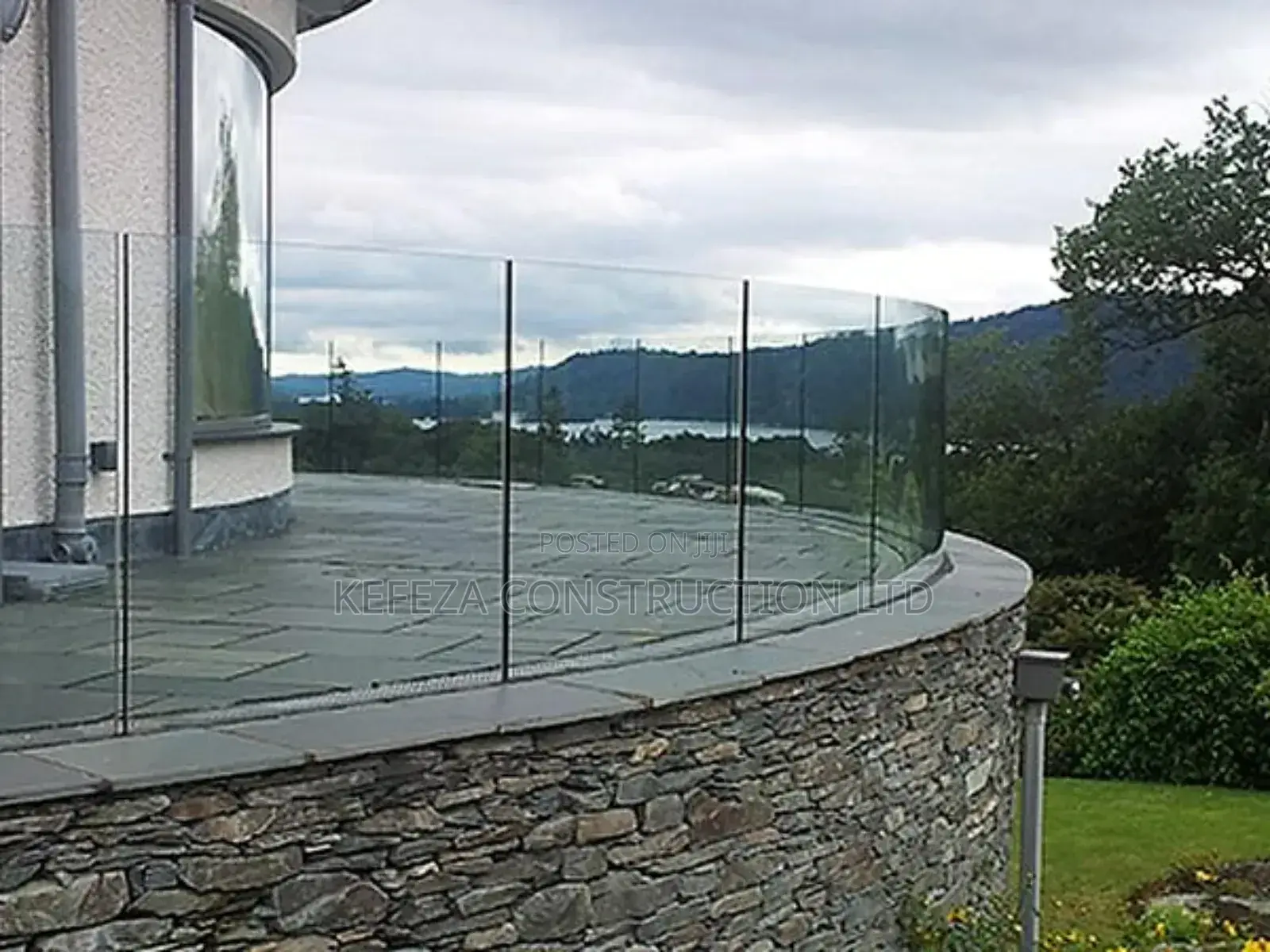 Glass Balicade