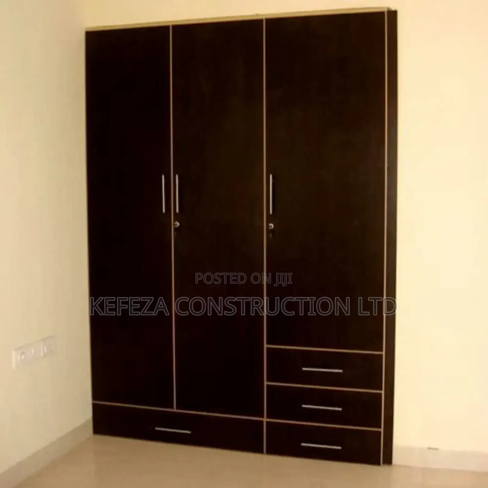 Inbuilt and Movable Wardrobes