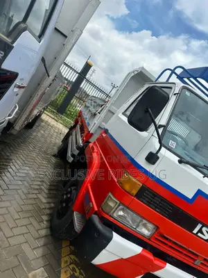 Isuzu Forward. Juston