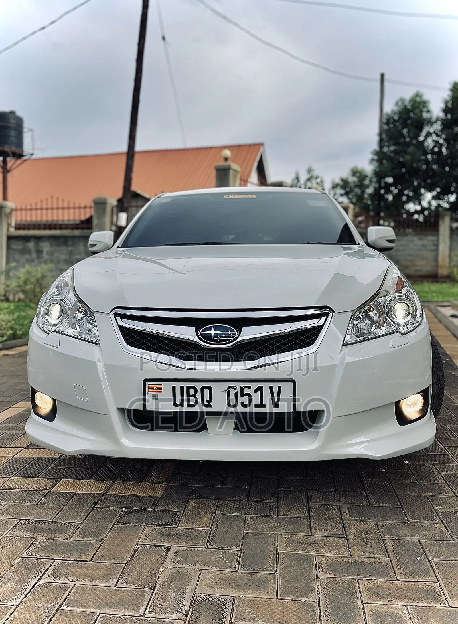 Subaru Legacy 2010 White