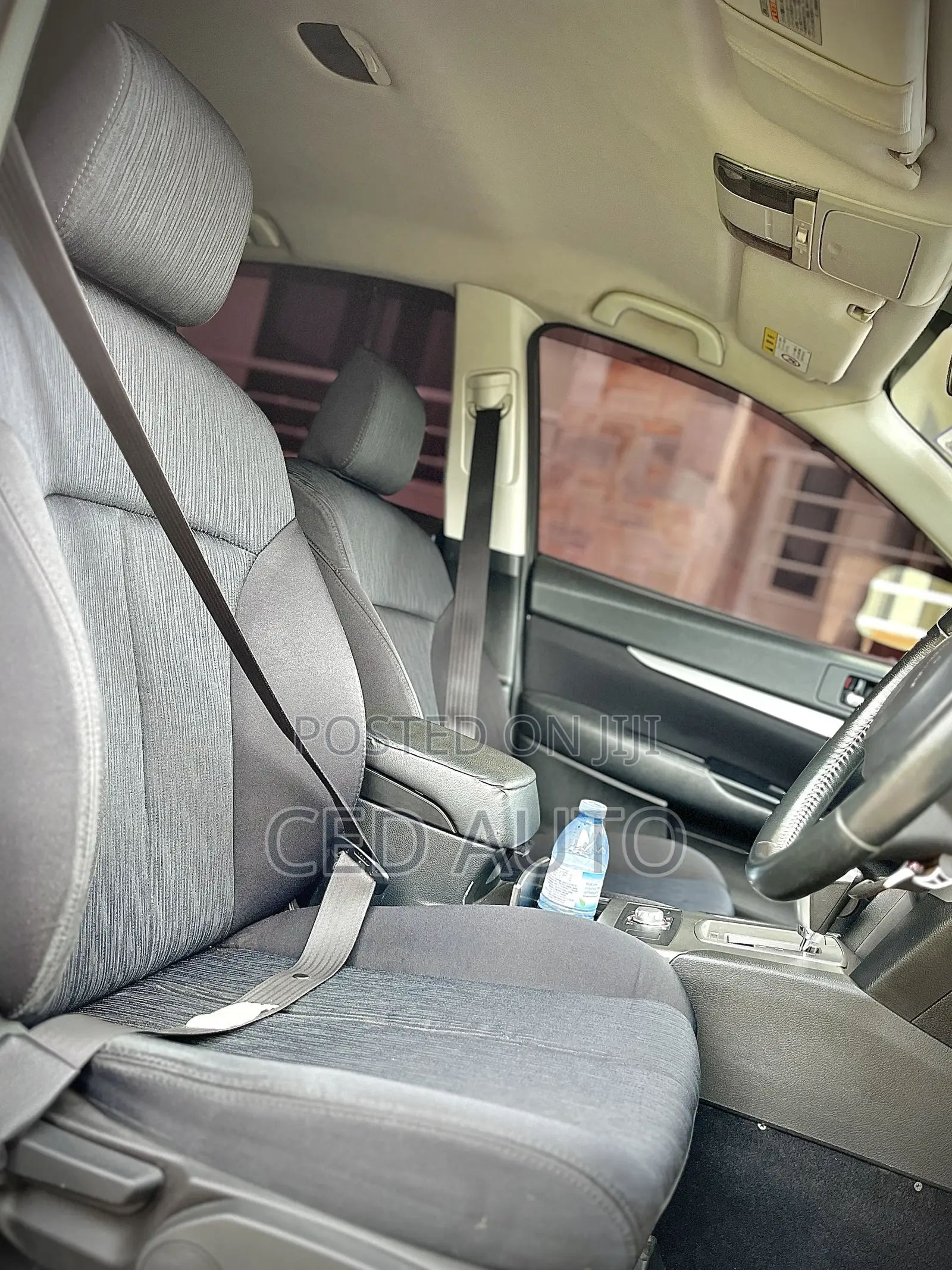Subaru Legacy 2010 White