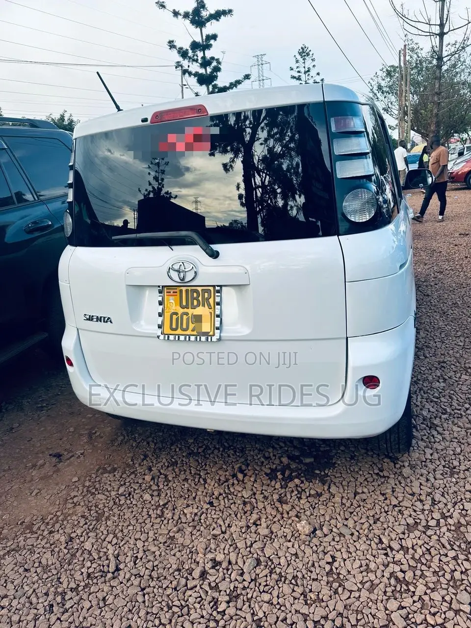 Toyota Sienta 2007 White