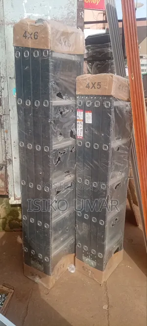 Photo - Aluminum Ladder 4x6