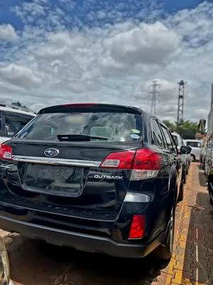 Subaru Outback 2.5i Limited PZEV 2012 Black