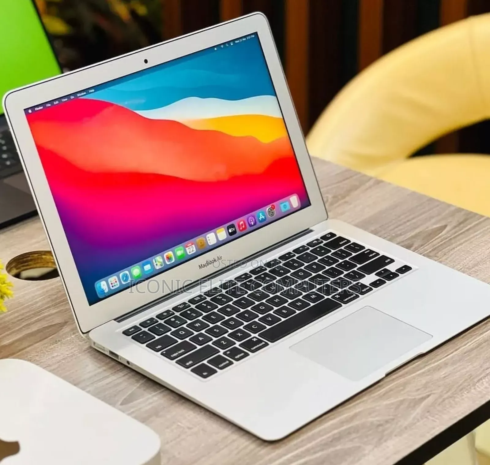 Laptop Apple MacBook Air 2017 4GB Intel Core I5 SSD 128GB