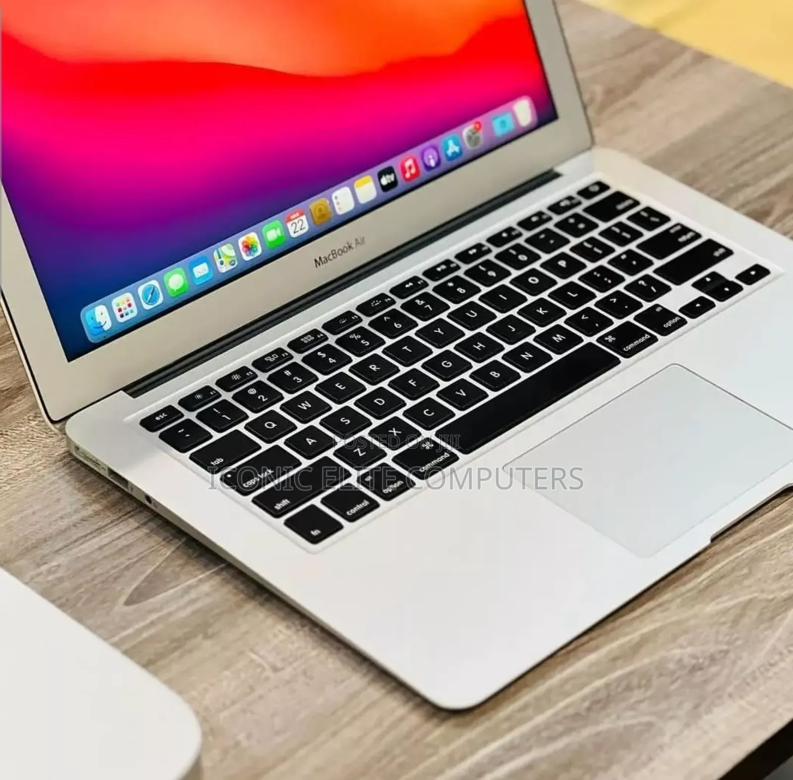 Laptop Apple MacBook Air 2017 4GB Intel Core I5 SSD 128GB