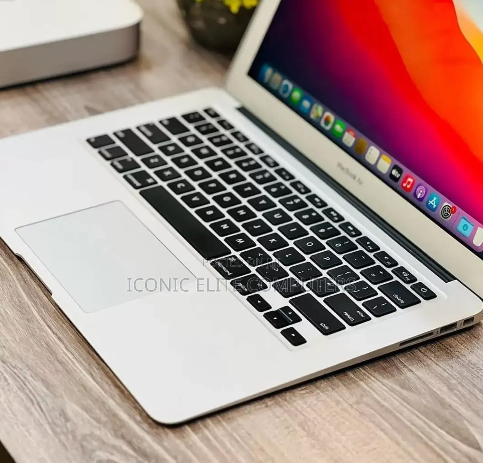 Laptop Apple MacBook Air 2017 4GB Intel Core I5 SSD 128GB