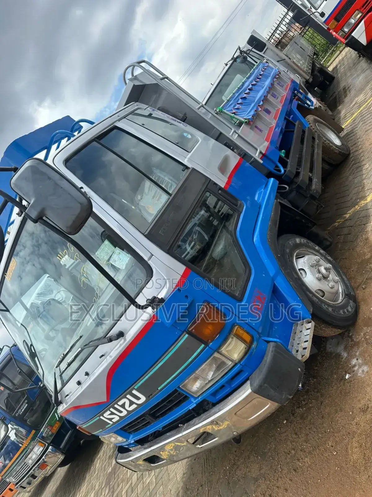 Isuzu Forward Dumptruck