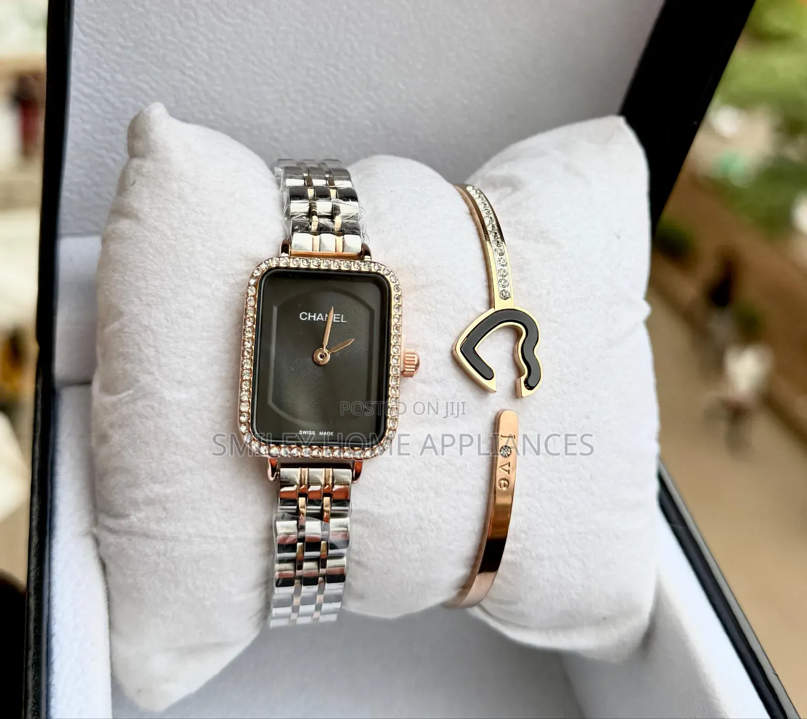 Original Chanel Ladies Wrist Fashionable Watch