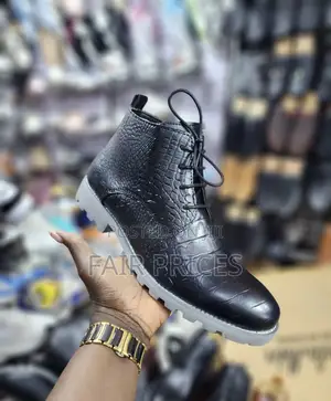 Casual Timberland Laced Up Boot Black Grey Sole