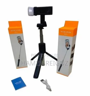 R15 Light Selfie Stick