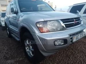 Mitsubishi Pajero 2004 Silver