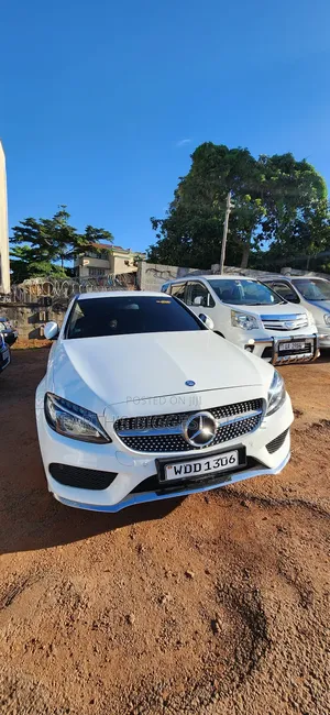 Photo - Mercedes-Benz C180 2015 White